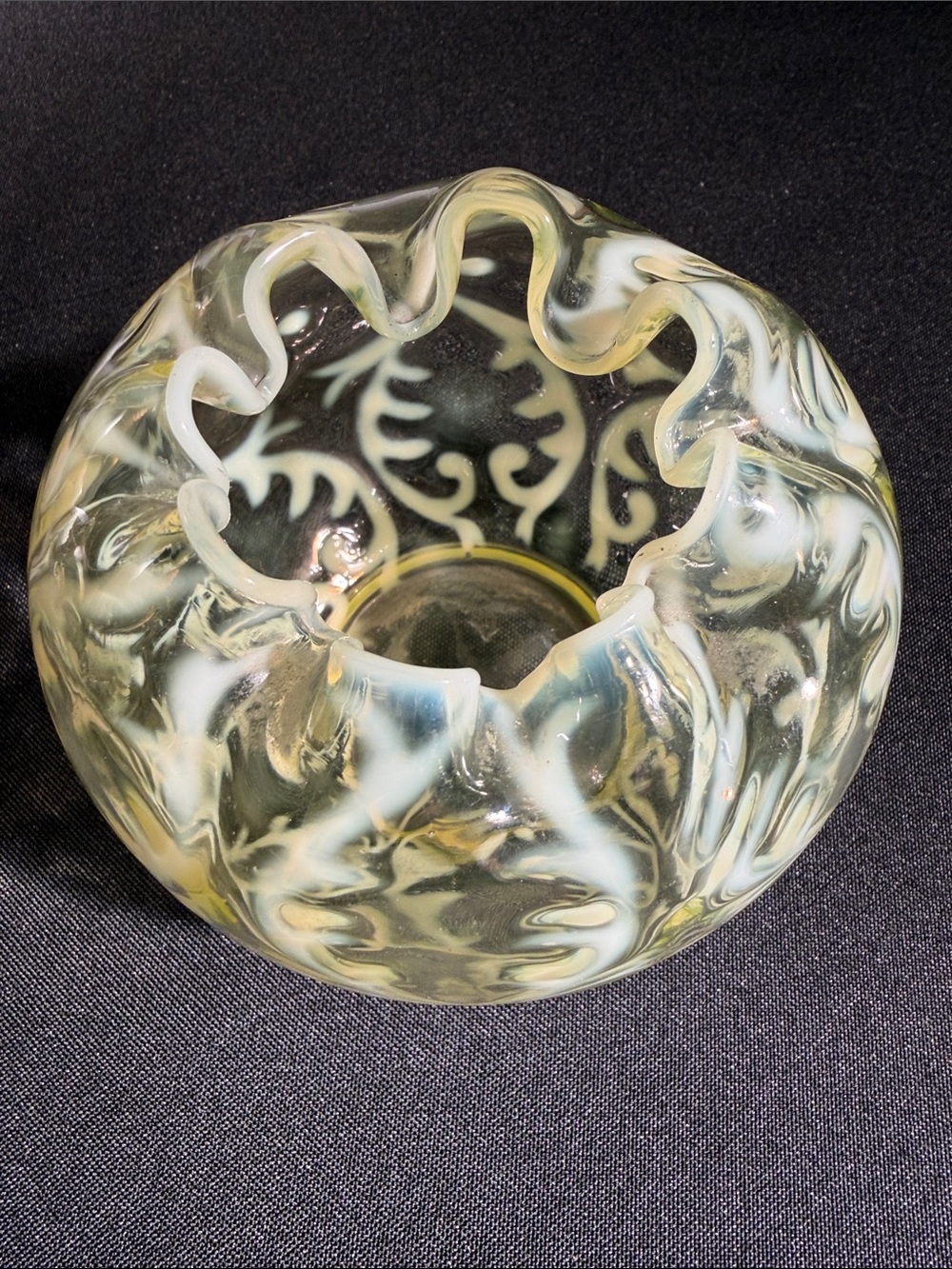 Fenton Vaseline Glass Yellow Rose/Posy Bowl Spanish Lace Pattern - Picture 2 of 6